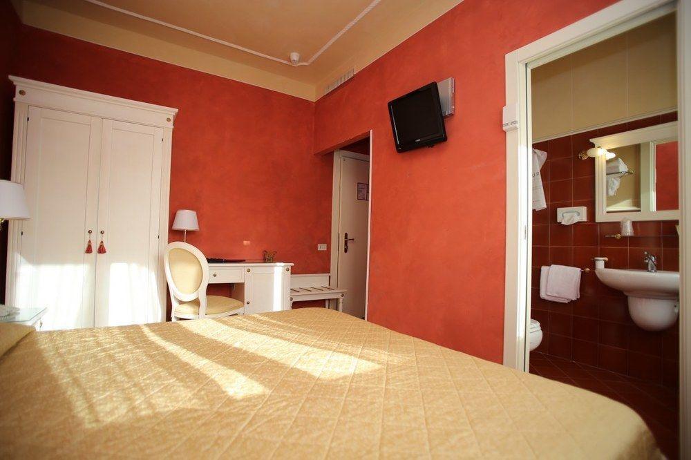 Gennarino Hotel 3*