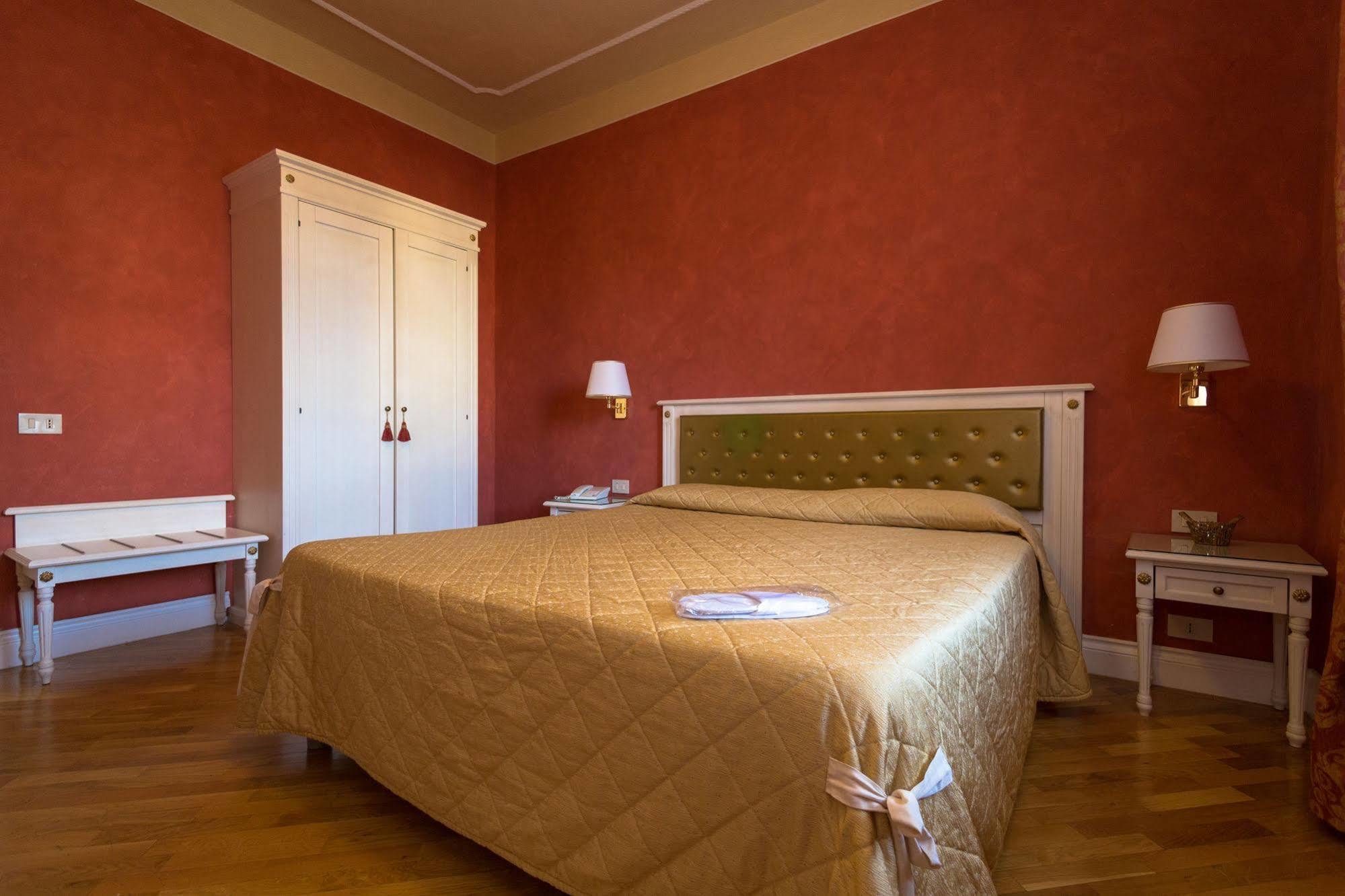 Gennarino 3* Livorno